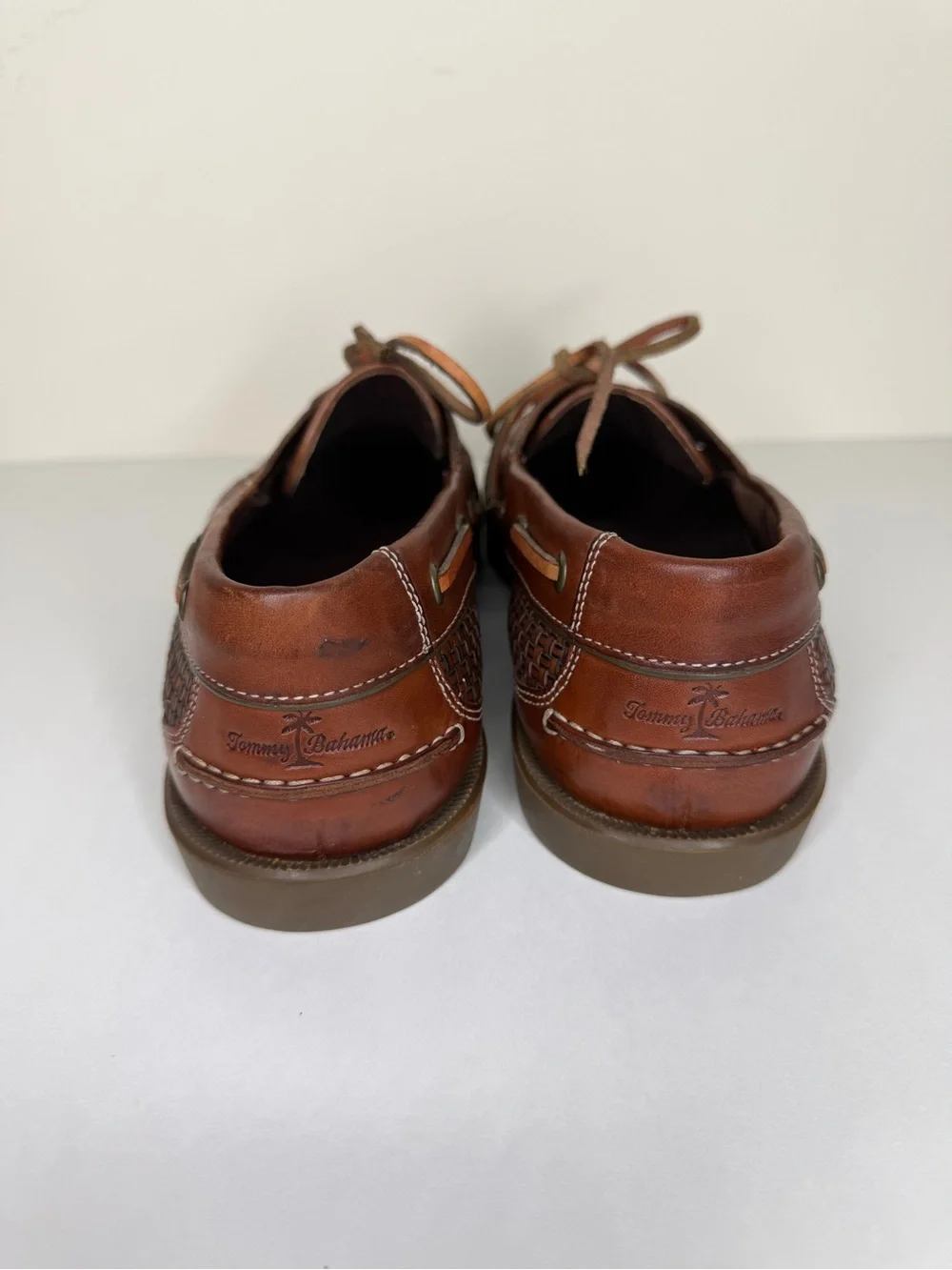 Tommy Bahama Brown Woven Leather Boat Shoes men size 11D casual lace up
